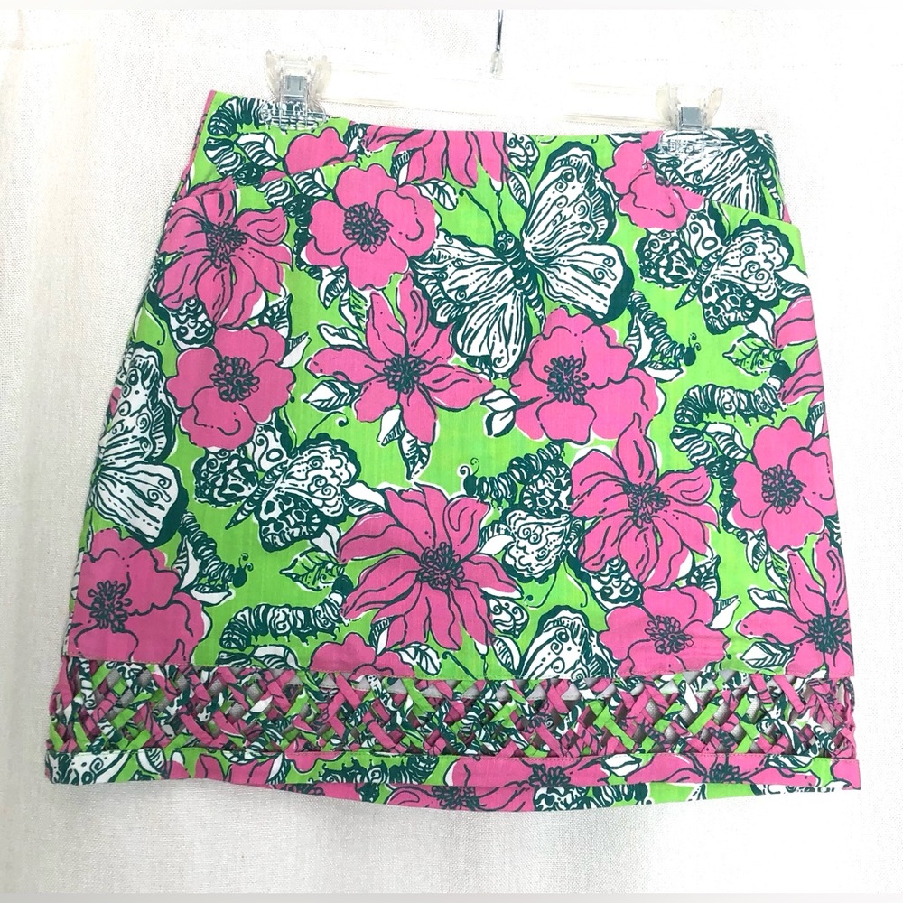 Lilly Pulitzer Butterfly Floral Mini 17" Skirt Size 2 Pockets Pink Lattice Hem